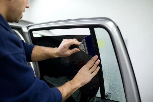 Autoramen Blinderen Tintfolie 76x300cm 4 Autoramen Blinderen Tintfolie 76x300cm - Afbeelding 2